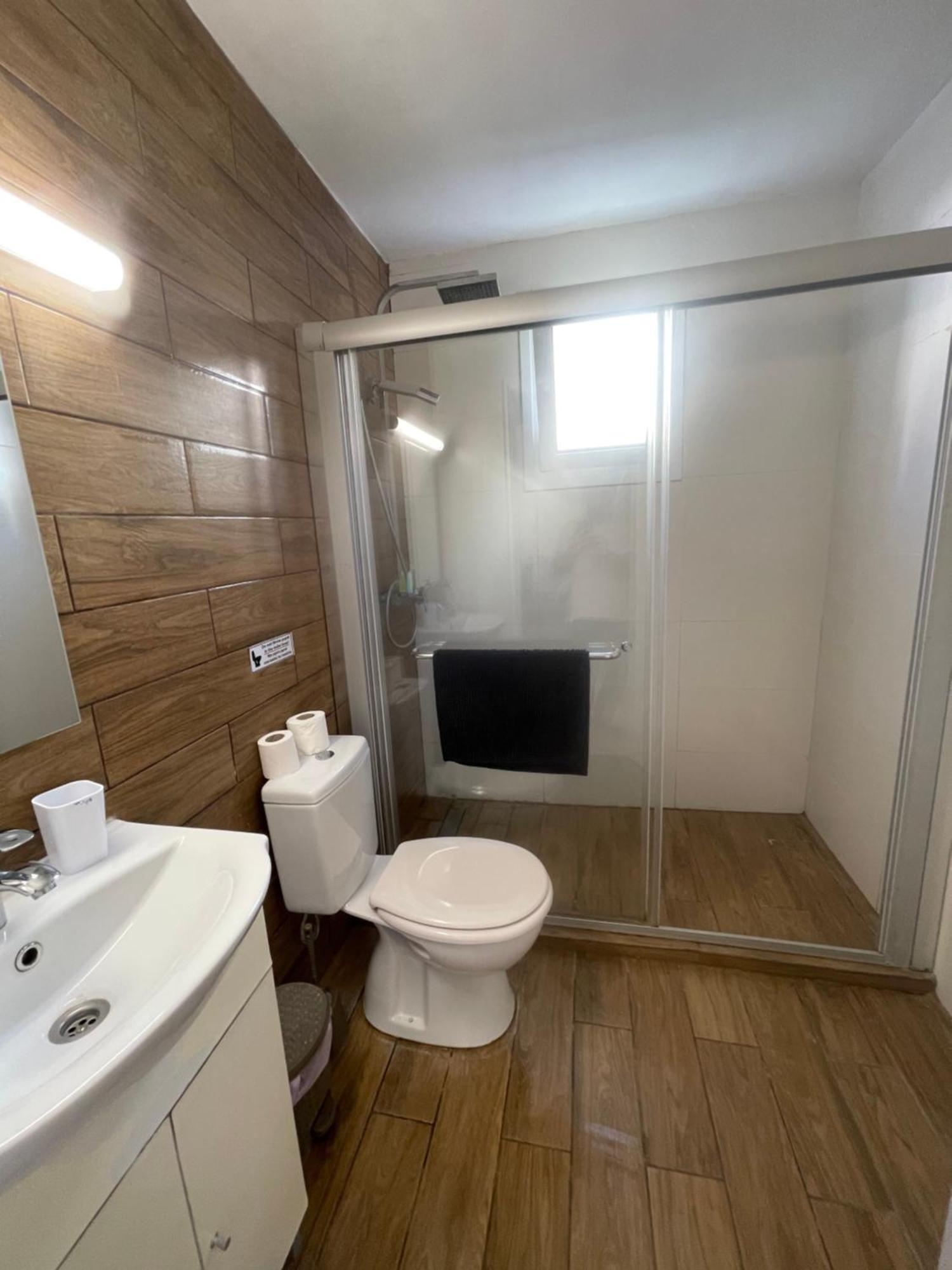 Mari House-Close To The Beach Paphos Bagian luar foto