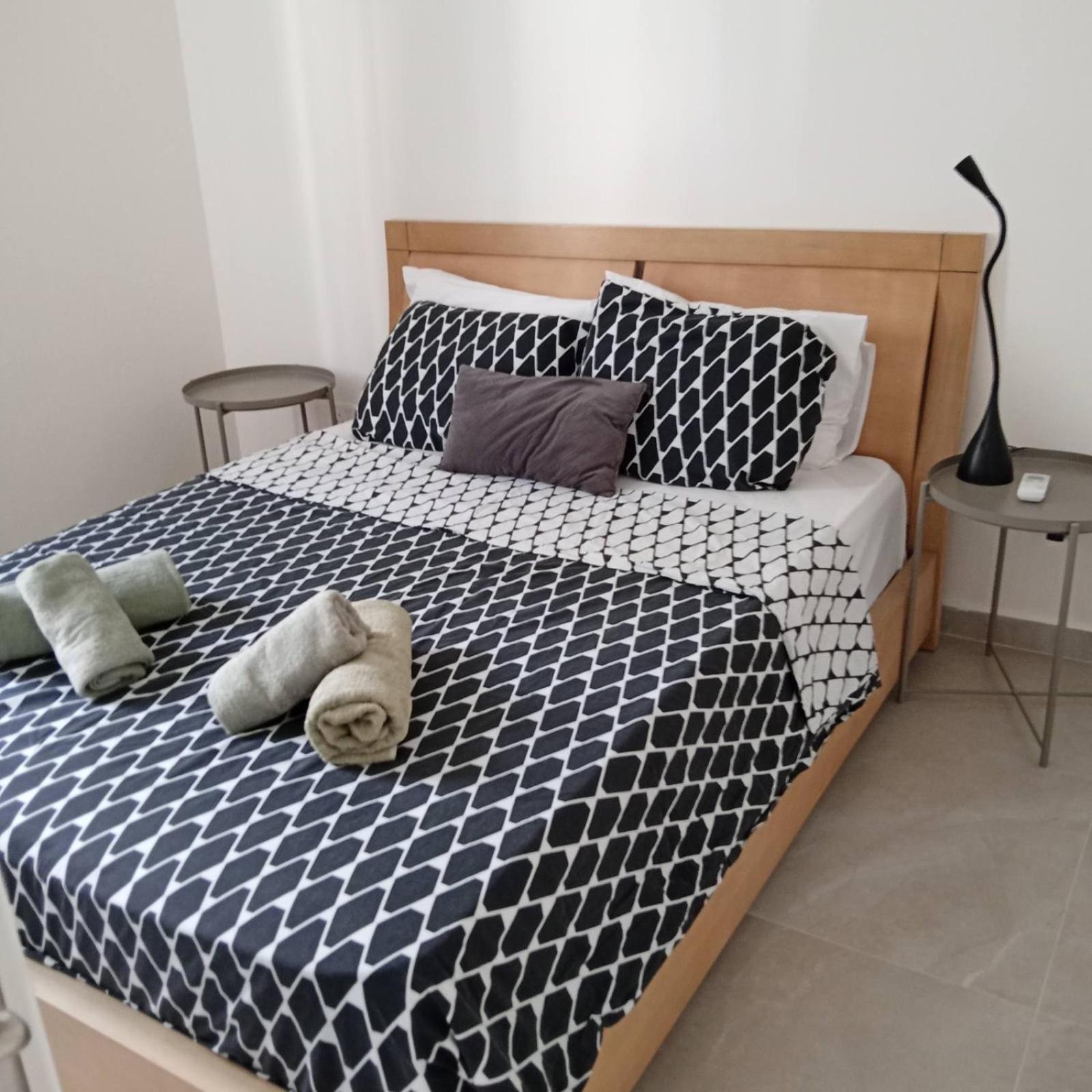 Mari House-Close To The Beach Paphos Bagian luar foto