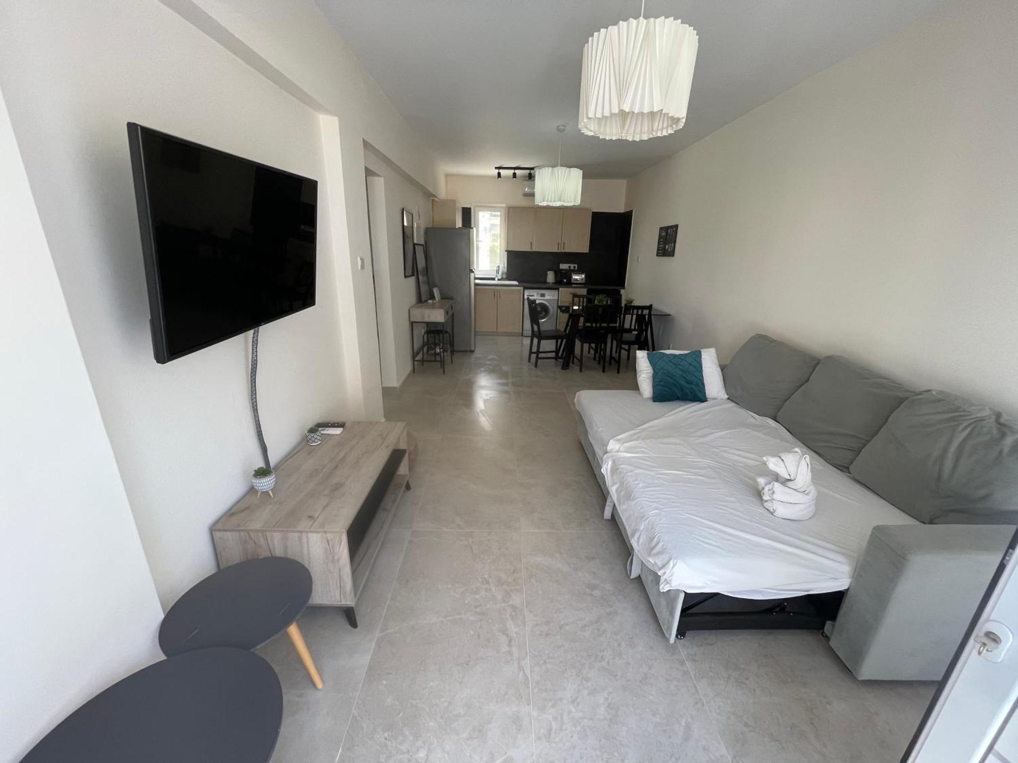 Mari House-Close To The Beach Paphos Bagian luar foto